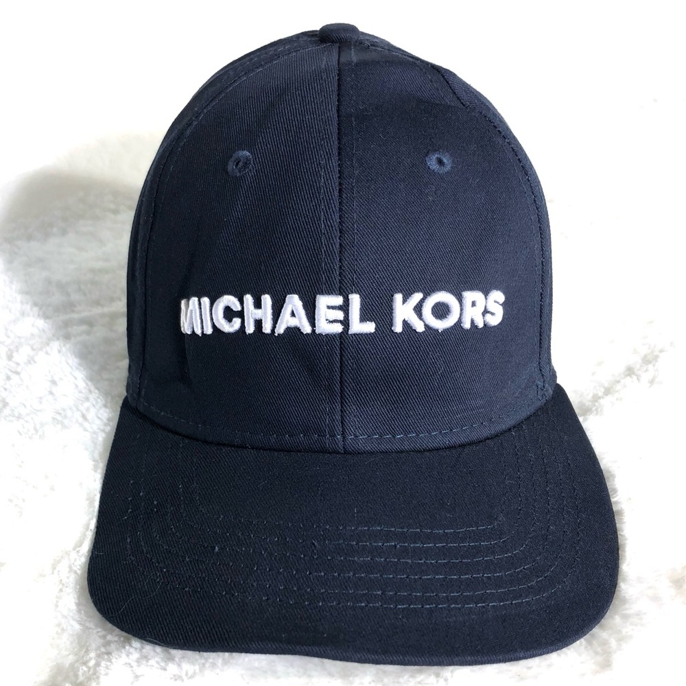 Michael Kors Embroidered-Logo Cap